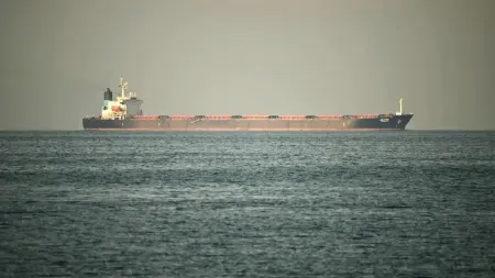 related_news_inside_blogsشركات شحن كبرى تعلق أنشطة السفن في الخليج