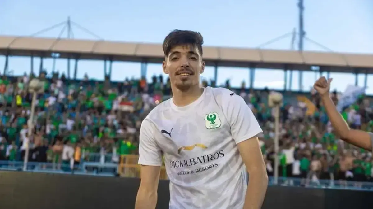 اللاعب الجزائري رفض الانتقال لصفوف مولودية الجزائر واتحاد العاصمة (إكس) اللاعب الجزائري رفض الانتقال لصفوف مولودية الجزائر واتحاد العاصمة (إكس)