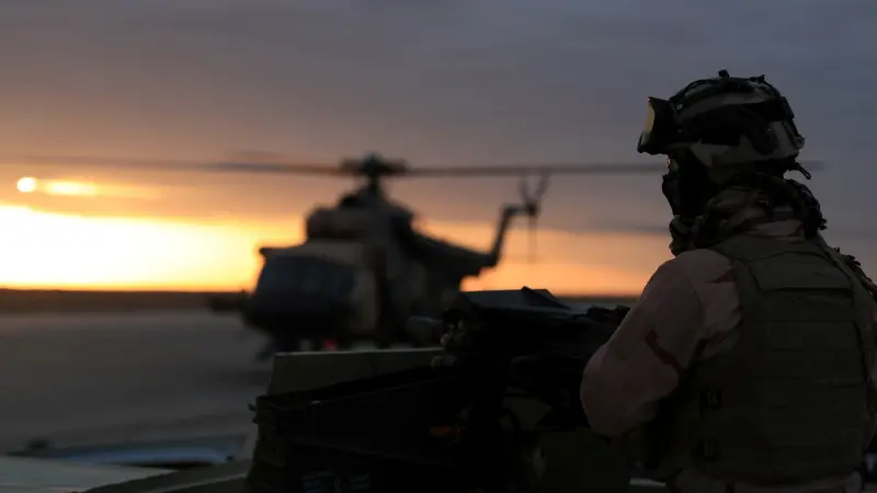 فيديو - استهداف قاعدة عين الأسد الجوية في العراق بصواريخ.. ولا ضحايا