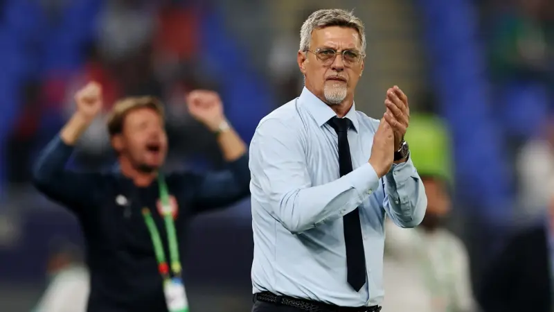 كأس العرب 2025 - مدرب البحرين يتطلع لمواجهة الجزائر بعد الخسارة أمام العراق