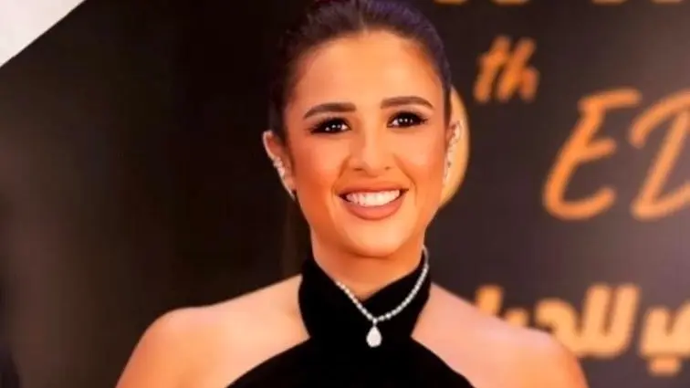 بعد نيللي كريم.. ما حقيقة ارتباط ياسمين عبد العزيز بحارس مرمى مغمور؟