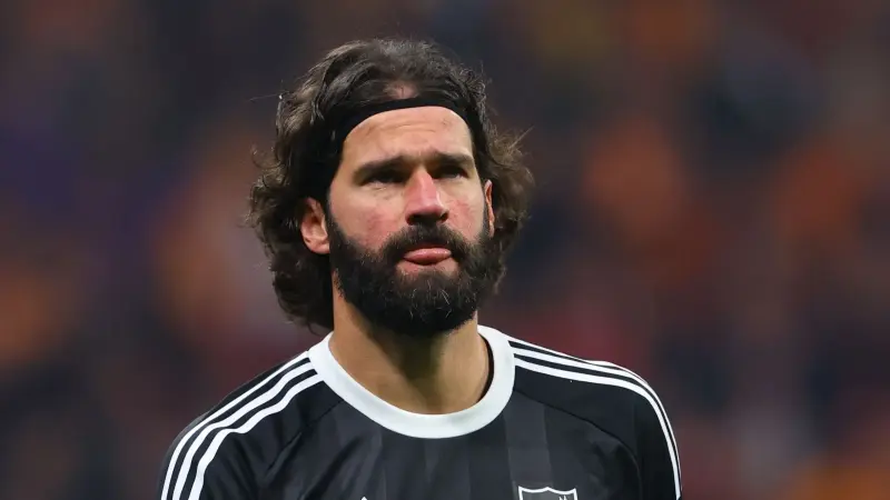 إصابة أليسون بيكر ومدة غيابه.. صدمة لمنتخب البرازيل قبل مواجهة كرواتيا وفرنسا