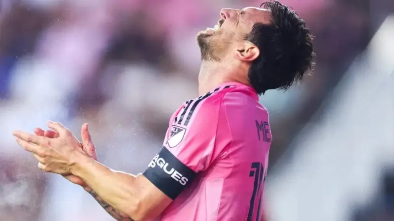 ميسي يثير قلق جماهير إنتر ميامي قبل مواجهة بوماس في كأس الدوريات