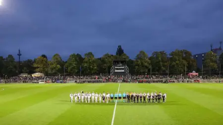 related_news_inside_blogsفضيحة تهز التشيك.. مطالب بشطب مدرب قام بتصوير لاعبات سرًا