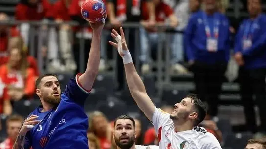 نتيجة مباراة الجزائر وإيطاليا في بطولة كأس العالم لكرة اليد 2025.. مفاجآت الأزرق تستمر