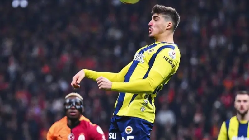 يوسف أكتشيشيك صفقة الهلال الجديدة.. تعزيز دفاعي مهمّ