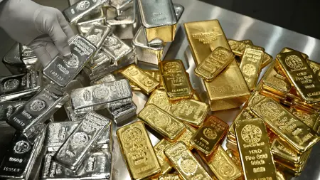 related_news_inside_blogsتوقعات أسعار الفضة الأيام المقبلة مع تصاعد حرب إيران.. هل تخترق حاجز 100 دولار؟