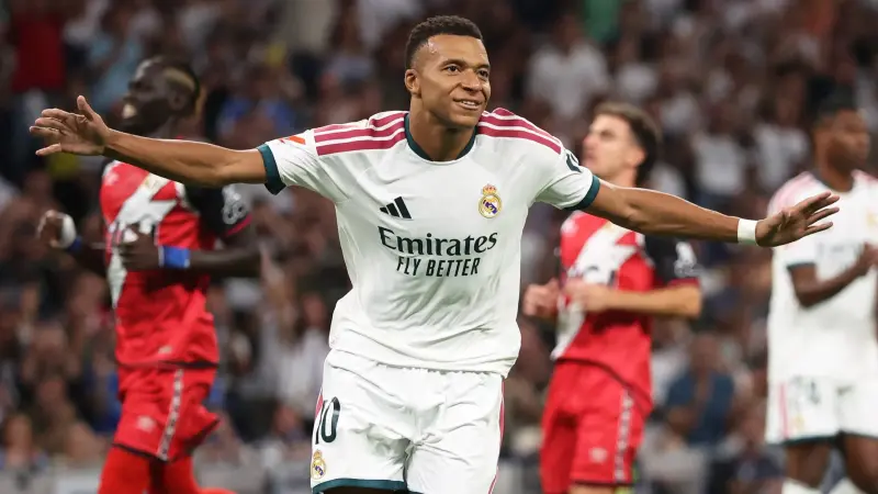 القنوات الناقلة لمباراة ريال مدريد ضد إلتشي اليوم في الدوري الإسباني مع الموعد