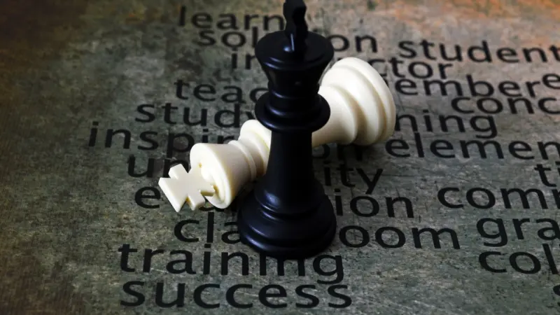 فيديو - مُصاب بالشلل يلعب الشطرنج بشريحة دماغية من نيورالينك