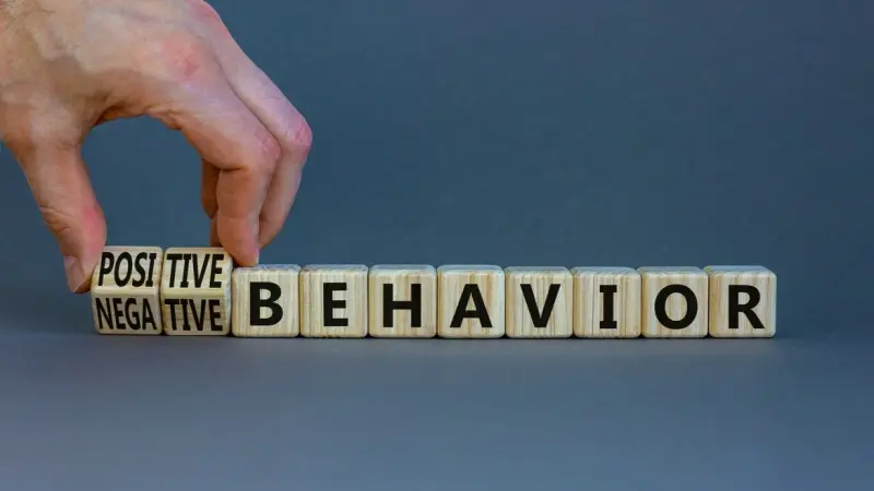 فوائد السلوك الإيجابي: هكذا تبني حياة خالية من التوتر