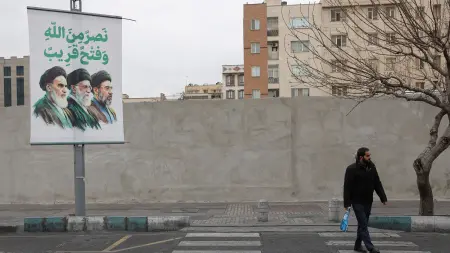 اندلاع حريق في قسم الجمارك بمطار الخميني الدولي