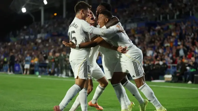 جدول مواعيد مباريات اليوم الأربعاء 22/10/2025 والقنوات الناقلة والمعلقين