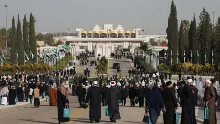 المشهد باختصار: توحيد خطاب مساجد سوريا.. ومهلة جديدة لـ"حماس"