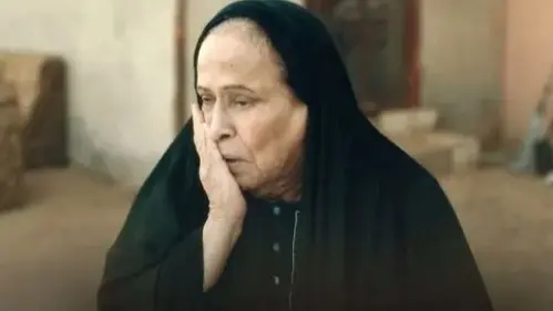 قصة مسلسل بتوقيت مكة.. رحلة مثيرة للتخلص من أخطاء الماضي