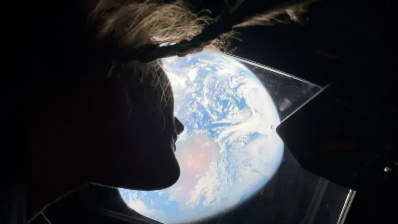 تفاصيل صادمة.. فريق "أرتيميس" يدرس القمر بالعين المجردة