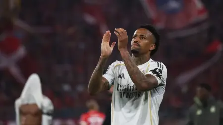 related_news_inside_blogsتفاصيل إصابة إيدير ميليتاو ومدة غيابه.. أزمة جديدة لدفاع ريال مدريد