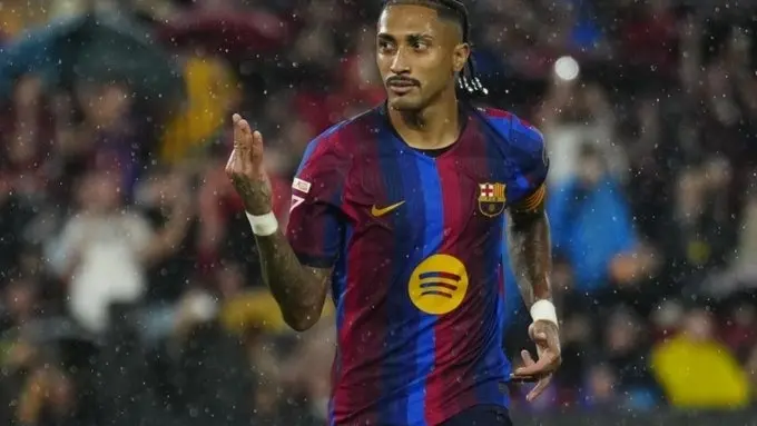 ارتياح في برشلونة.. إصابة رافينيا ليست خطيرة