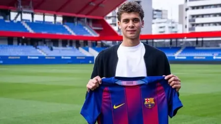 related_news_inside_blogsكم سيجني الأهلي مستقبلا من صفقة انتقال حمزة عبد الكريم إلى برشلونة؟