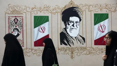 البرلمان الإيراني يقر مبادئ قانون يجرم التواصل مع وسائل إعلام "معادية"