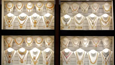 related_news_inside_blogsالذهب يتماسك بمكاسبه في تداولات آسيا.. تفاصيل جديدة