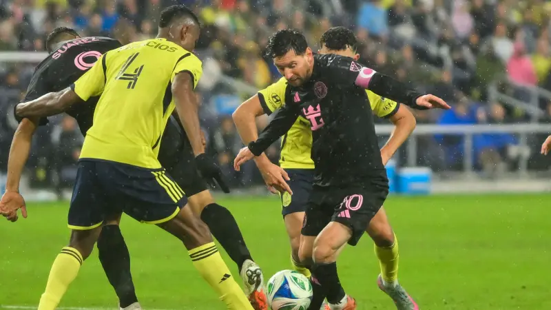 القنوات الناقلة لمباراة إنتر ميامي ضد ناشفيل اليوم في الدوري الأميركي مع الموعد والتشكيلة