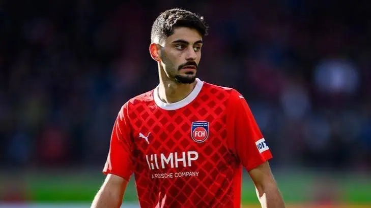 مهاجم هايدنهايم ينهار باكيا ويُهدي هدفه لصديقته المصابة بالسرطان