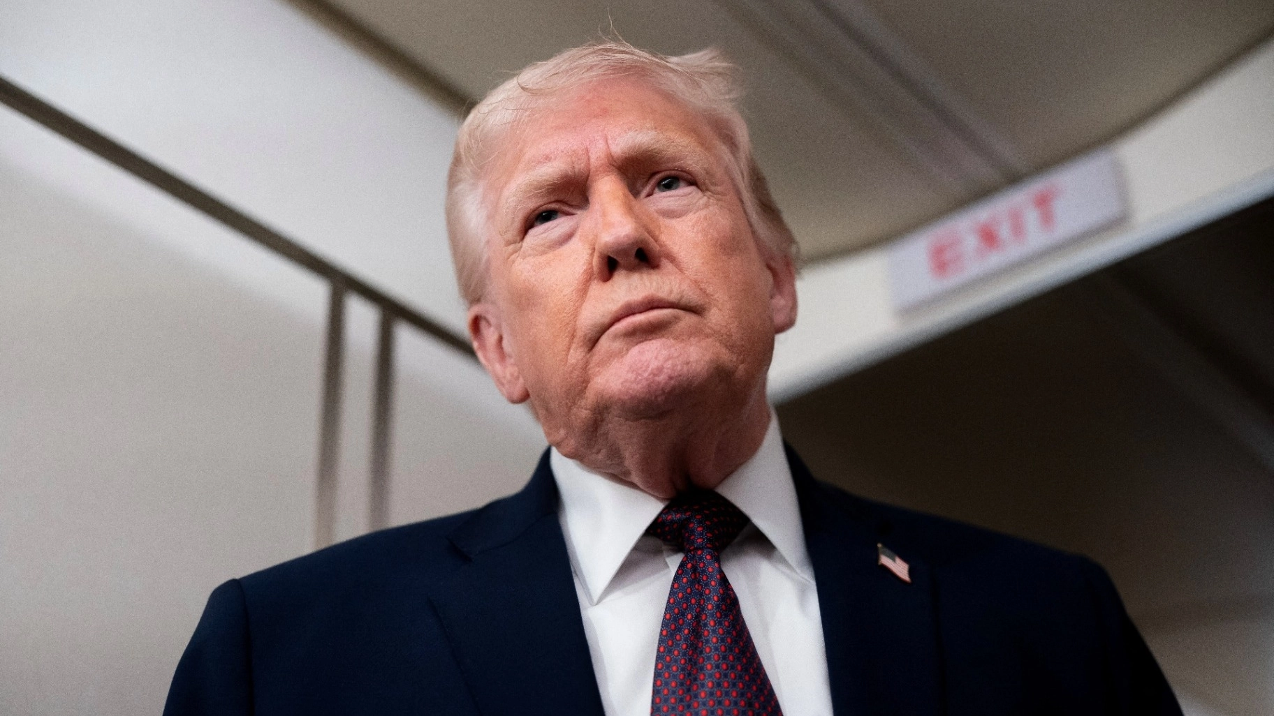 ترامب: إيران تجاوزت الخطوط الحمراء ونبحث خيارات قوية للتعامل معها 