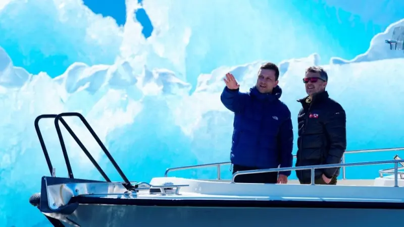 ملك الدنمارك يبدأ زيارة رسمية إلى غرينلاند