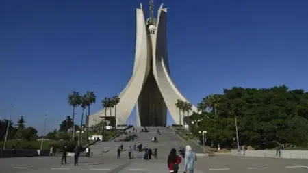 related_news_inside_blogsتقلبات مرتقبة.. أحوال الطقس لمدة 25 يوما في الجزائر