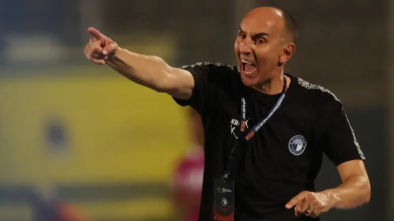 حقيقة مفاوضات الأهلي مع كرونوسولاف يورتشيتش.. هل ينتقل الكرواتي للقلعة الحمراء؟