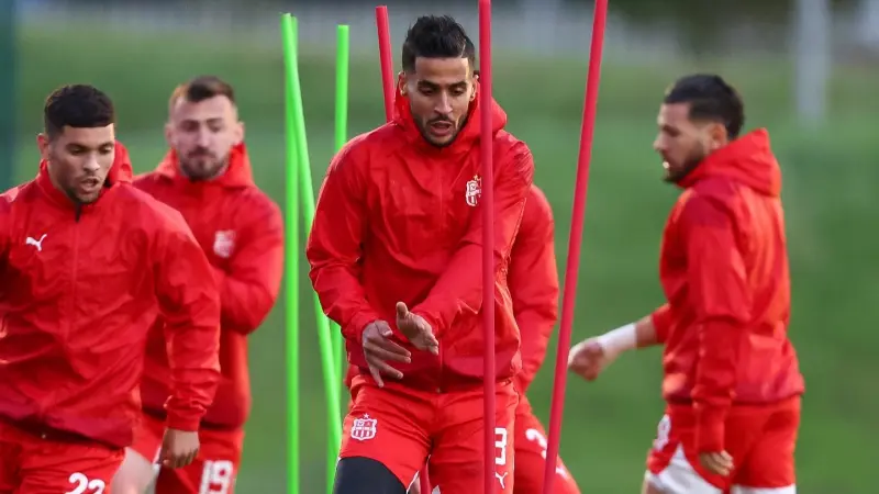 القنوات الناقلة لمباراة شباب بلوزداد ضد سينجيدا اليوم في كأس الكونفدرالية الإفريقية مع الموعد والتشكيلة