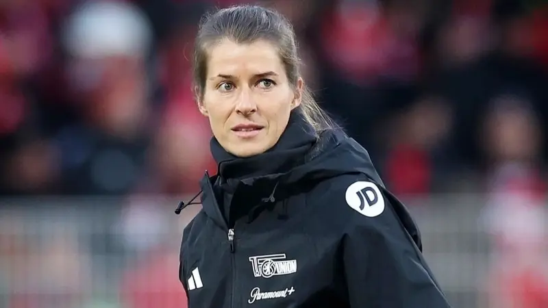 يونيون برلين يكتب التاريخ بتعيين أول مدربة لفريق رجال في الدوريات الكبرى