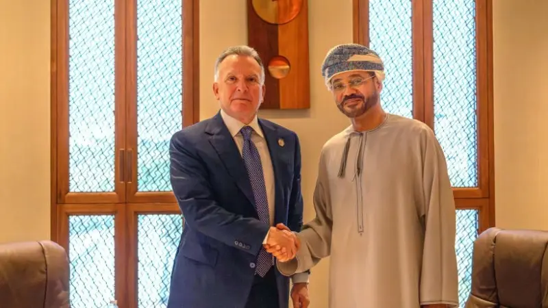 عُمان تكشف بنود الاتفاق بين "الحوثيين" وأميركا لوقف الحرب