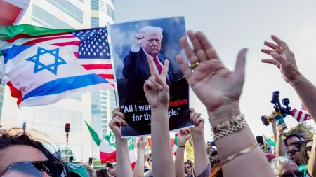 related_news_inside_blogsترامب يلوّح بإسقاط قيادة إيران.. وماذا قال عن الغزو البري؟