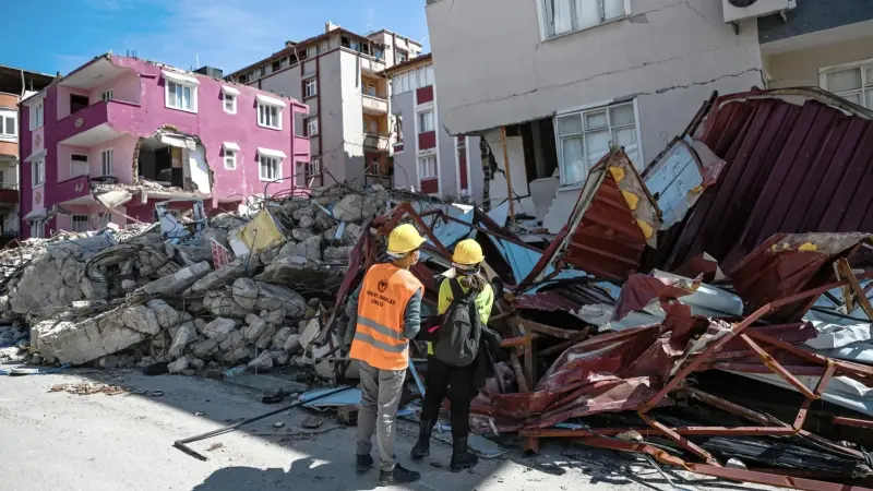 ارتفاع عدد القتلى السوريين.. حصيلة جديدة لضحايا زلزال تركيا