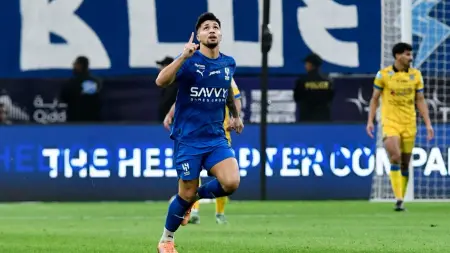 الدوري السعودي - الهلال يتعثر في فخ التعادل أمام التعاون