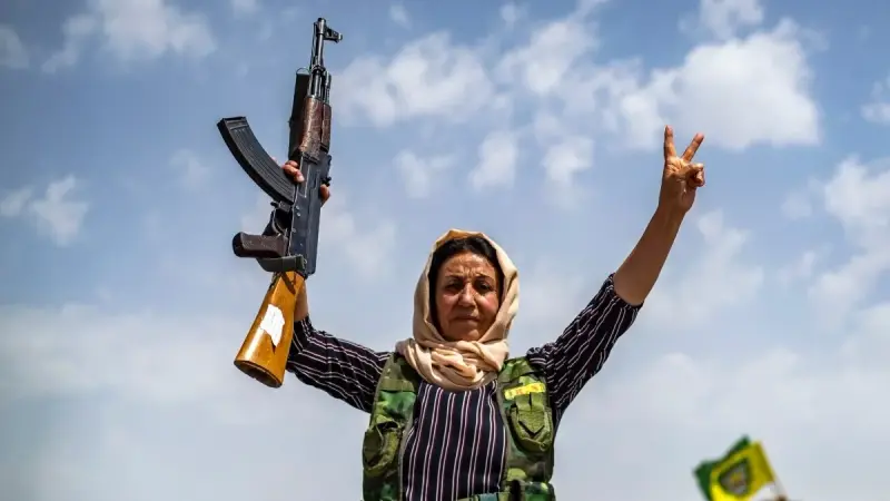 صور - النساء الكرديات.. حُماة القمح في شمال شرق سوريا