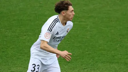 تلقى إعجاب مدربه في ريال مدريد.. من هو المغربي تياغو بيتارش؟