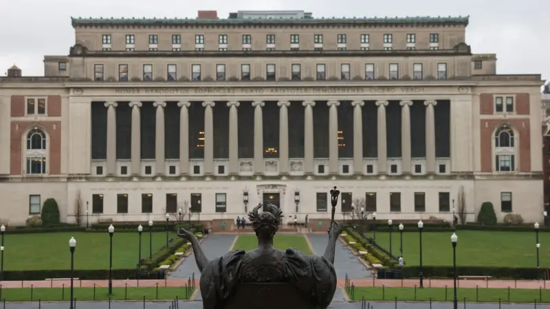 جامعات أميركية تواجه أزمات حادة بسبب ضغوط إدارة ترامب