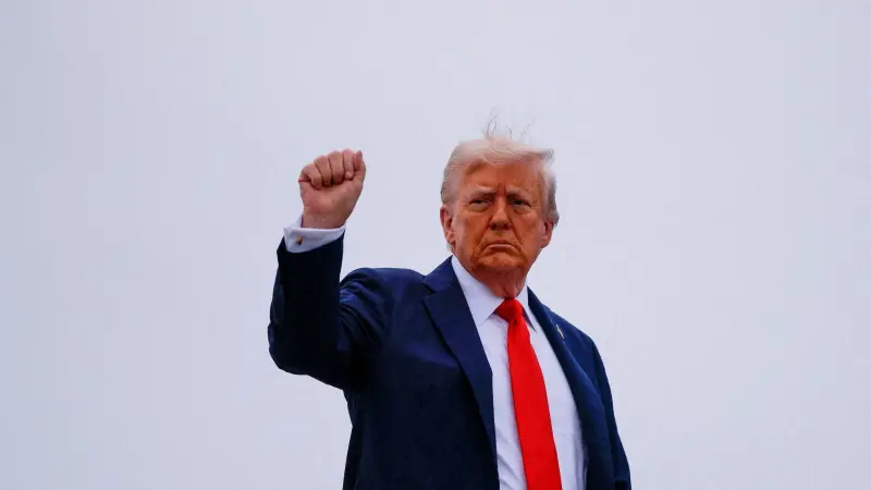 ترامب يعلن فرض رسوم جمركية بنسبة 100% على الأفلام الأجنبية