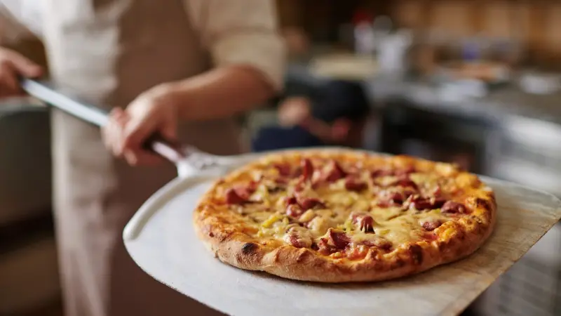 صورة - "مؤشر البيتزا" يتنبأ بهجوم أميركا على إيران قريبا.. ما القصة؟