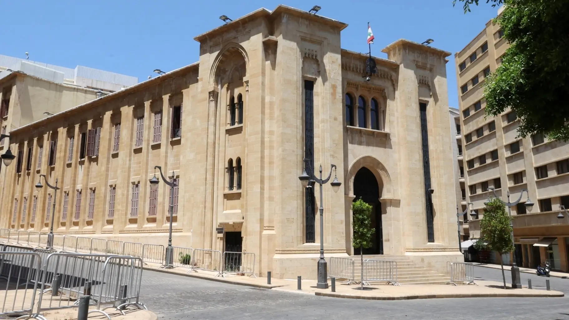البرلمان اللبناني يعقد جلسة عامة يومي الأربعاء والخميس (رويترز) البرلمان اللبناني يعقد جلسة عامة يومي الأربعاء والخميس (رويترز)