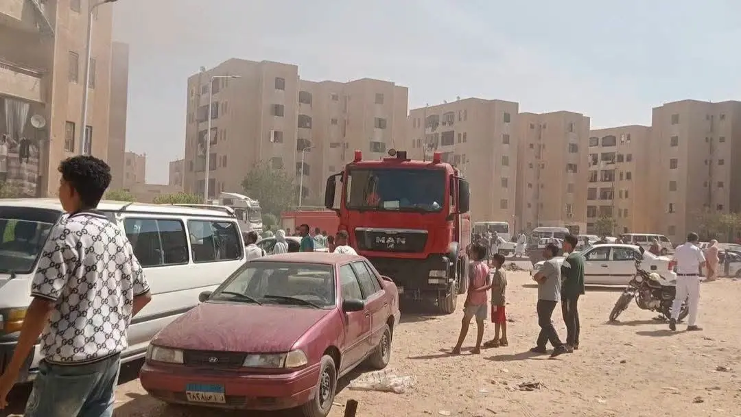 حريق في الحي العاشر بمدينة العاشر من رمضان بمحافظة الشرقية (إكس) حريق في الحي العاشر بمدينة العاشر من رمضان بمحافظة الشرقية (إكس)