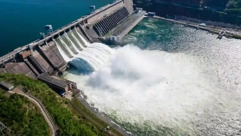 فيديو - مصر.. تسرب من سد النهضة يثير مخاوف من فيضانات تهدد دول النيل