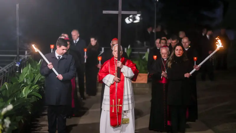 صور - صلوات في الفاتيكان من أجل أيتام الحروب وضحايا الصراعات العالمية