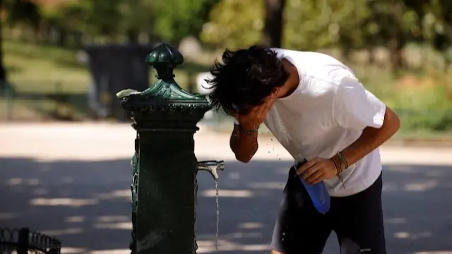 7 آلاف وفاة إضافية في فرنسا بسبب موجات الحر