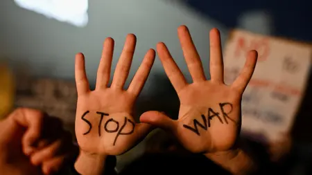 related_news_inside_blogsحرب إيران تتصاعد.. مستشار ترامب يحذر من سيناريو نووي مروّع