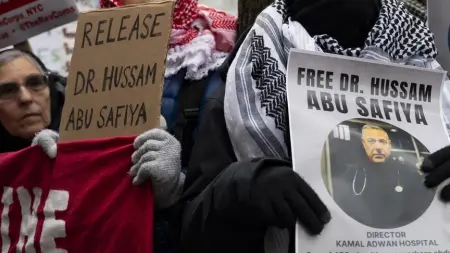 related_news_inside_blogsفيديو - علامات تعذيب وتدهور صحي.. صور صادمة للطبيب حسام أبو صفية