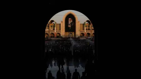 related_news_inside_blogsأخبار اتفاق إيران.. استئناف مراسم تشييع جثمان خامنئي في طهران