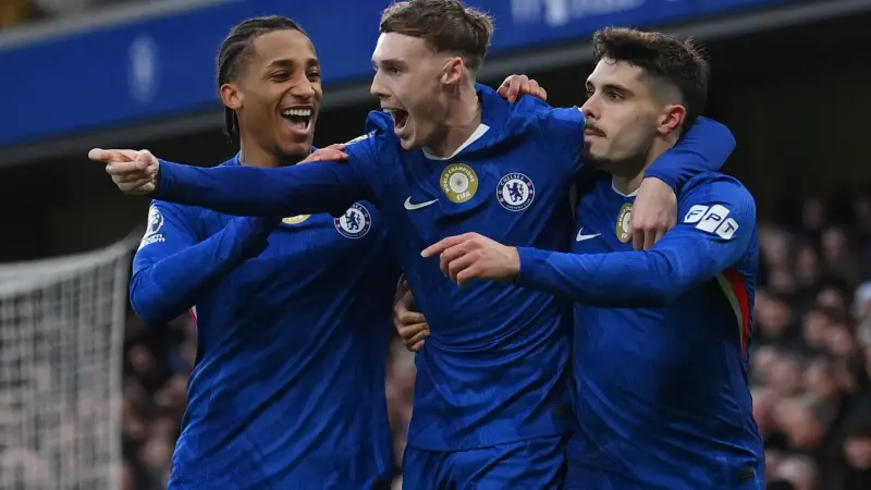 هل يشعر بالمر بالحنين إلى مانشستر؟ مدرب تشيلسي يجيب